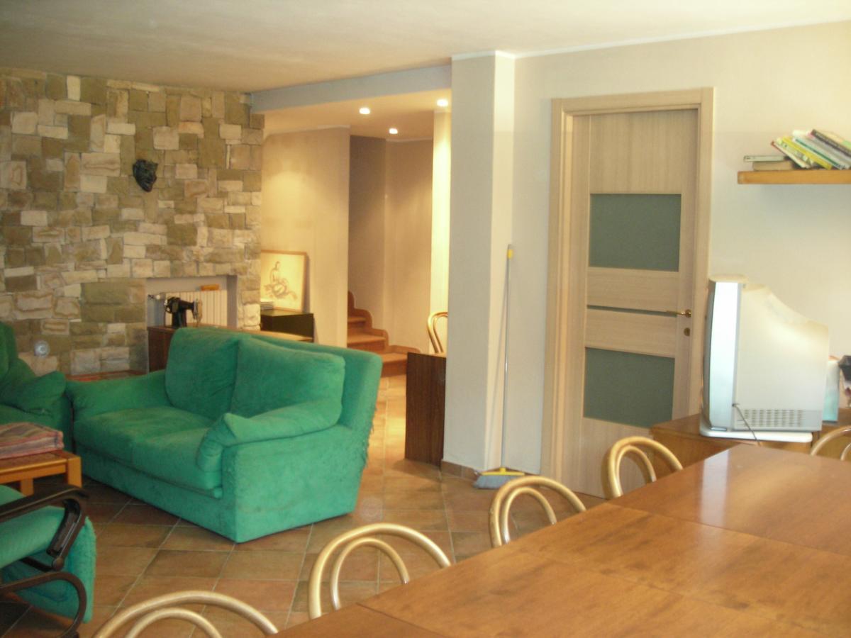 La Folaga Bed & Breakfast Gavirate Exterior photo